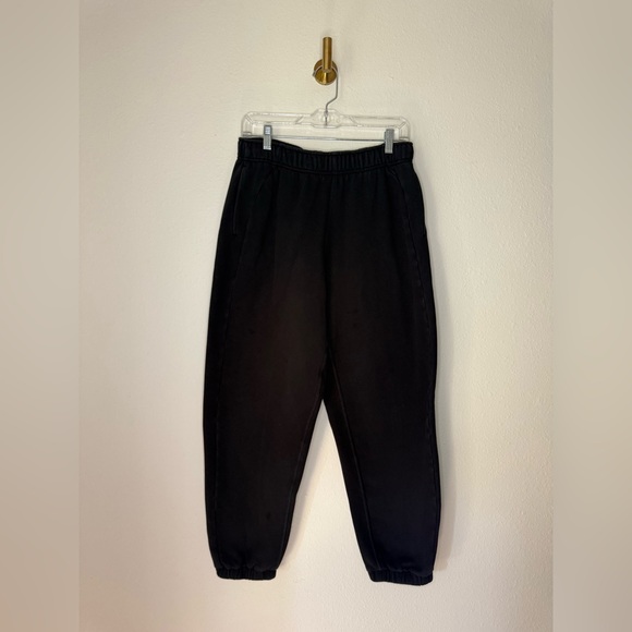 Lululemon Black Sweatpants size M - Picture 1 of 4